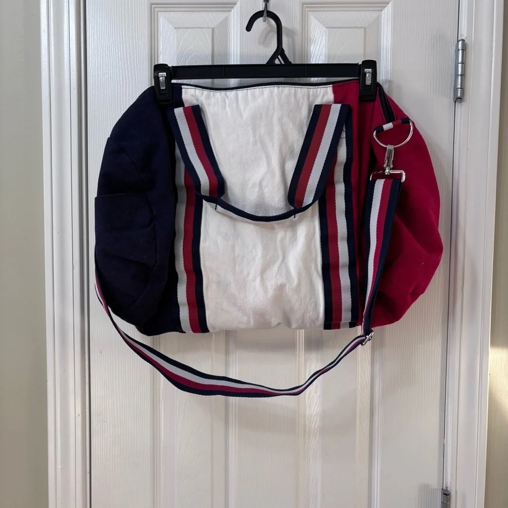 Tommy Hilfiger Classic Spell Out Canvas Duffle Bag